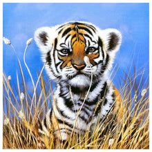 Load image into Gallery viewer, Small Tiger - Full Drill Diamond Painting
