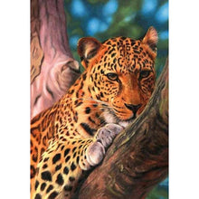 Load image into Gallery viewer, Climbing Leopard - Full Drill Diamond Painting