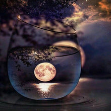 Load image into Gallery viewer, Cup Moon  - Full Drill Diamond Painting

