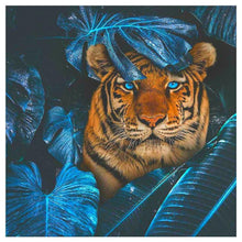 Load image into Gallery viewer, Leaf Tiger - Full Drill Diamond Painting
